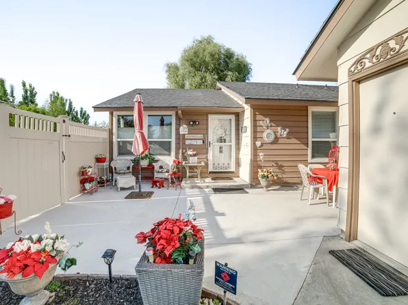 2420 Hillcrest Way, Nampa, ID 83686