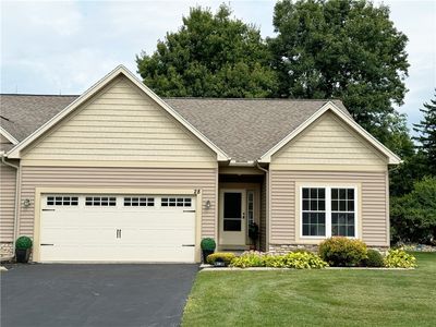 28 Golden Oaks Way, Rochester, NY, 14624