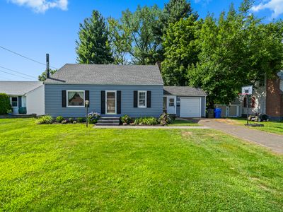 118 Hartford Avenue, Newington, CT, 06111