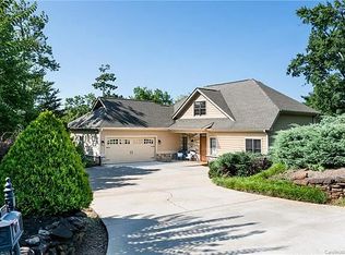 744 Golden Ridge Dr, Lake Lure, NC 28746