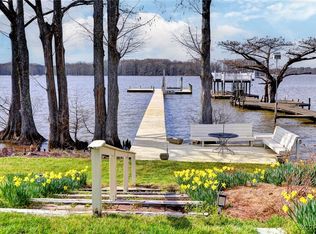 3092 N Riverside Dr, Lanexa, VA 23089