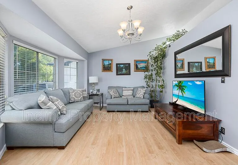 4113 W Cheltonham Way — Photo 2