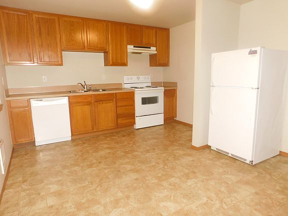 2nd image of 1207 Beach Ave #3