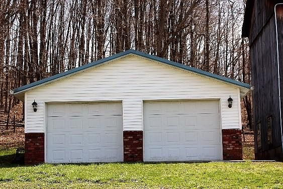 4th image of 157 Maple Valley Dr