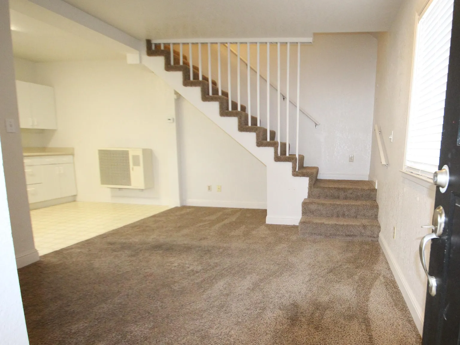 1 bed, 600 sqft, $1,795 — Photo 2