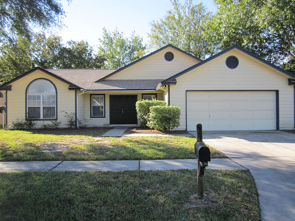 1st image of 8744 Bandera Cir N