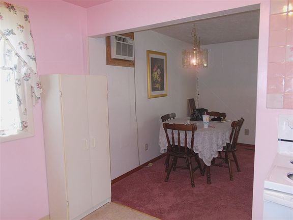 4th image of 4218 E Grace Ave