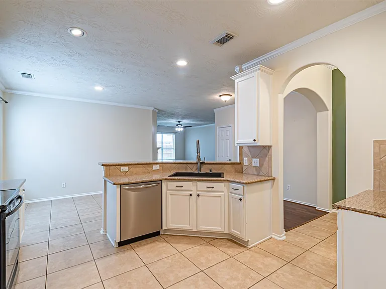 17911 Serene Shore Dr — Photo 15