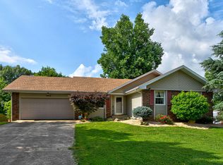 806 E Manchester Dr, Springfield, MO 65810