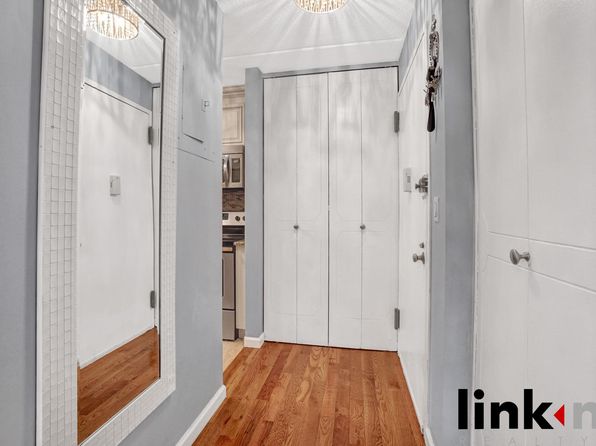 128 Colonial Pkwy APT 3E