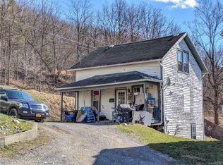 76 Rochester St, Warsaw, NY 14569