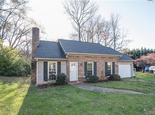 6616 Doubletree Dr, Charlotte, NC 28227