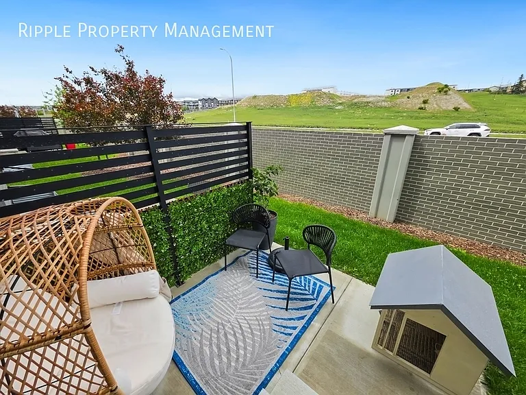 206 Sage Meadows Gdns NW #NA — Photo 37