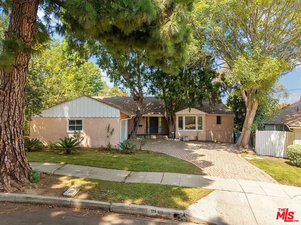 9149 Hillsboro Dr, Los Angeles, CA 90034