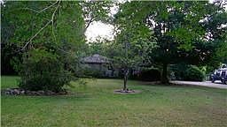 2nd image of 12418 Manor Dr