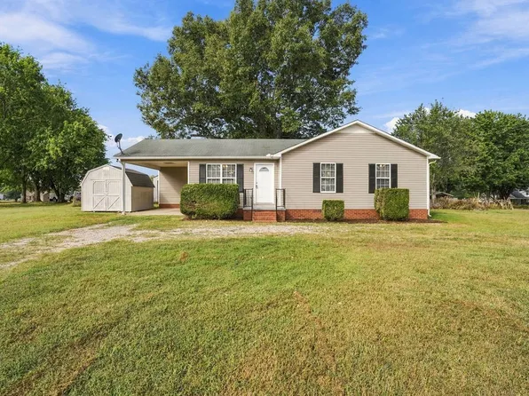 29 Ellis Childress Rd, Fayetteville, TN 37334