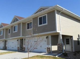 310 Spring Pl, Brandon, SD 57005