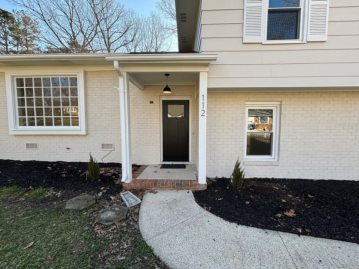Building Photo - 112 N Trail Dr