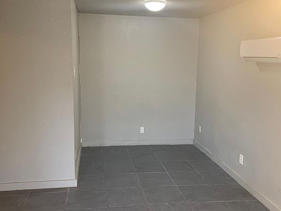 2nd image of 6529 1/2 E Mockingbird Ln