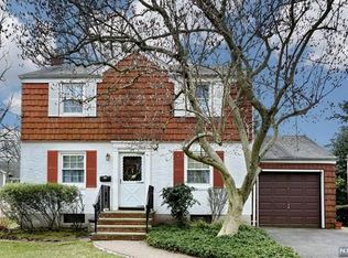 179 Manchester Rd, River Edge, NJ 07661