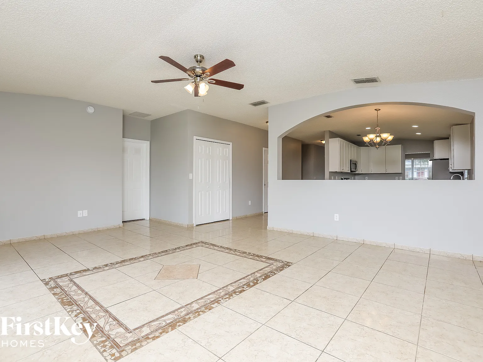 4 bed, 2.0 bath, 2144 sqft, $2,735 — Photo 3