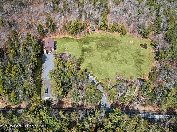 2nd image of 380 Mallon Road