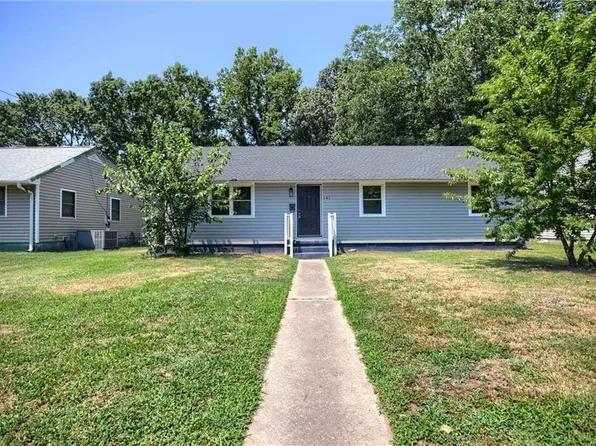 161 Winchester Dr, Hampton, VA 23666