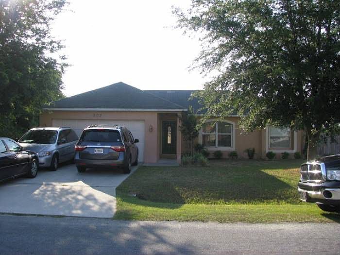 1st image of 202 Cheshire Ct