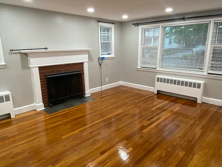 214 Columbia St #1 — Photo 7