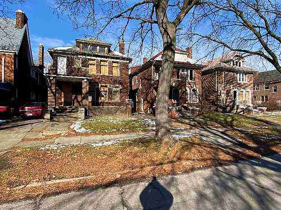 3264 Fullerton