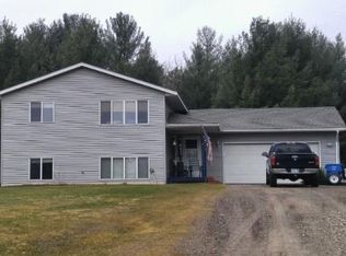 33080 Kerry St NW, Cambridge, MN 55008