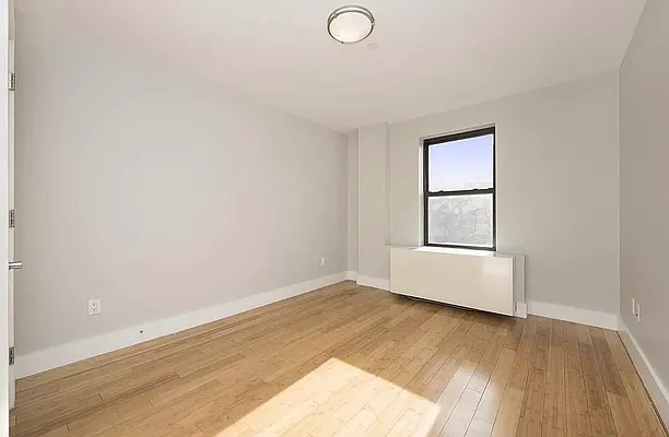 Rented by Century 21 Premier  | media 6