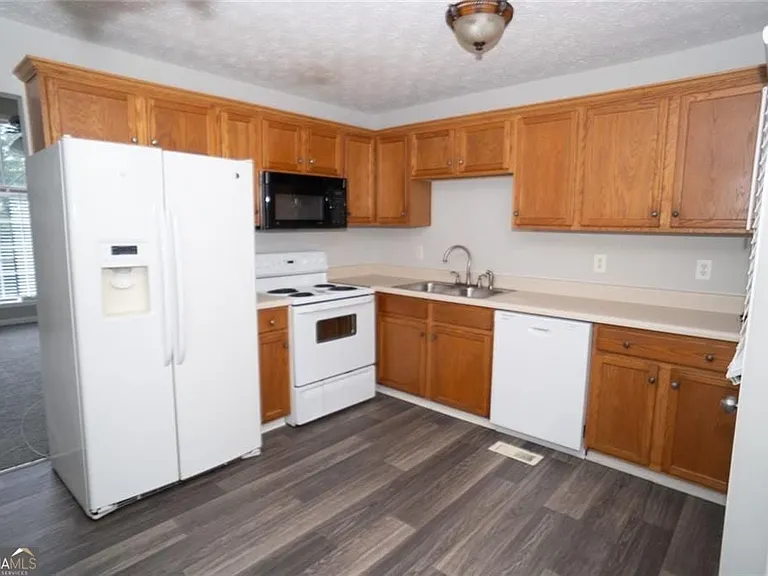 52 Fieldstone Ct — Photo 18
