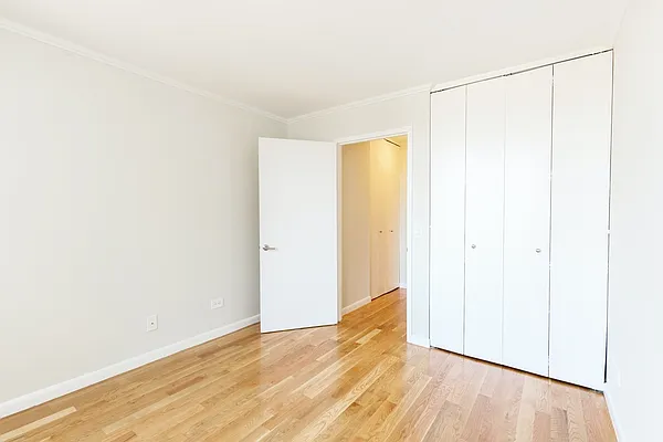 Rented by Stonehenge NYC LLC | media 6