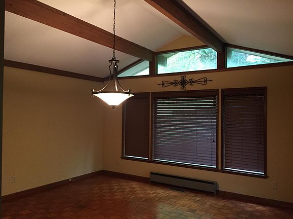5th image of 509 Coffey Cove Dr