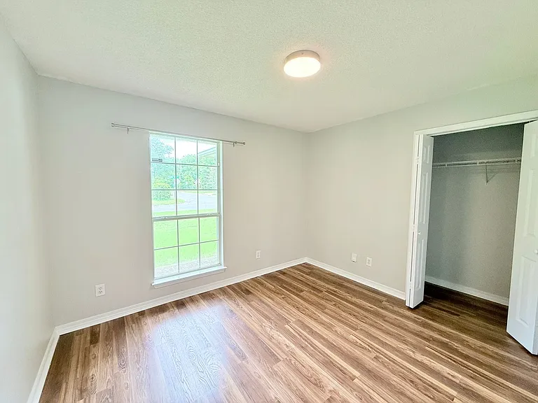 6183 Ashton Woods Cir — Photo 7