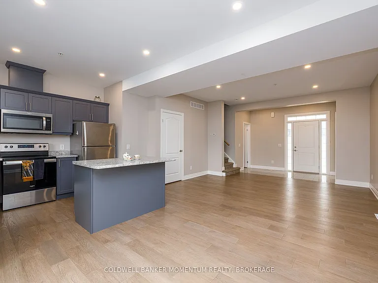 18 Corbin St #4 — Photo 9