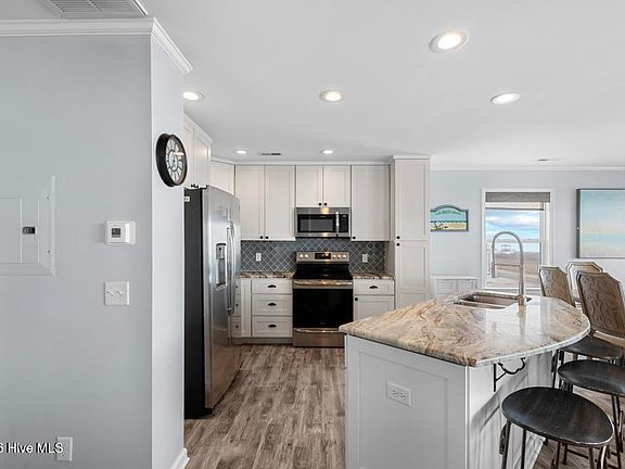 3rd image of 1255 New River Inlet Road