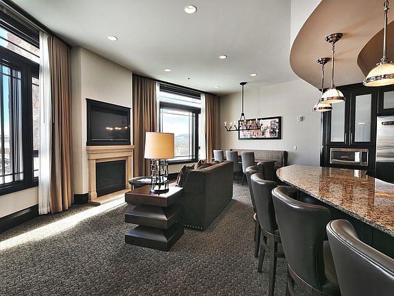 4th image of 2100 Frostwood Dr #5160
