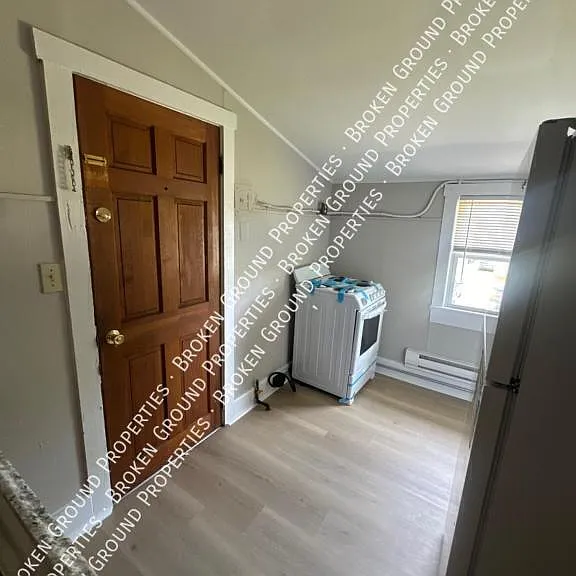 20 W 2nd Ave #4 — Photo 4