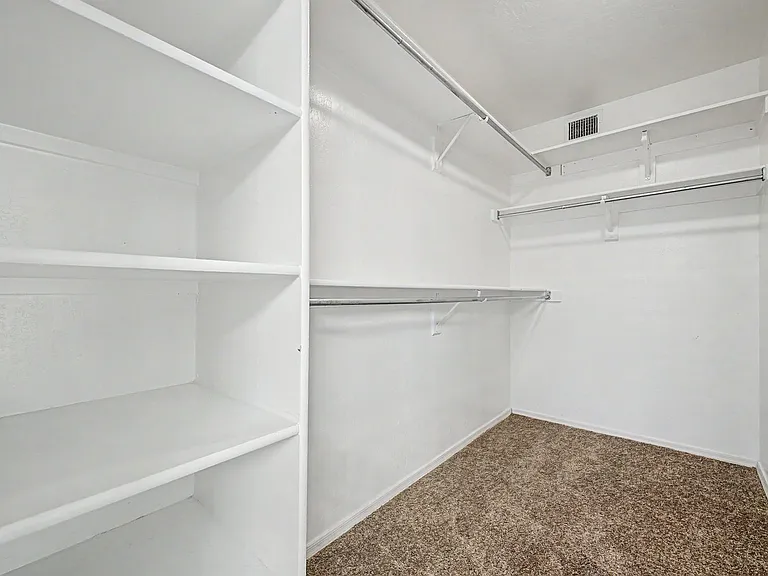 4432 E Meadow Dr — Photo 17