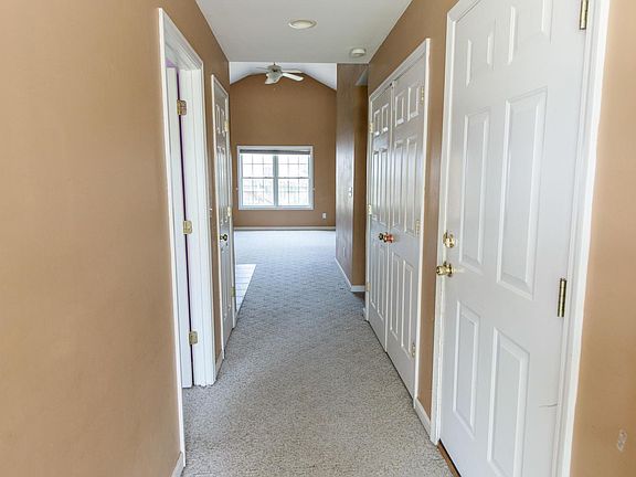 4th image of 122 Olivia Dr