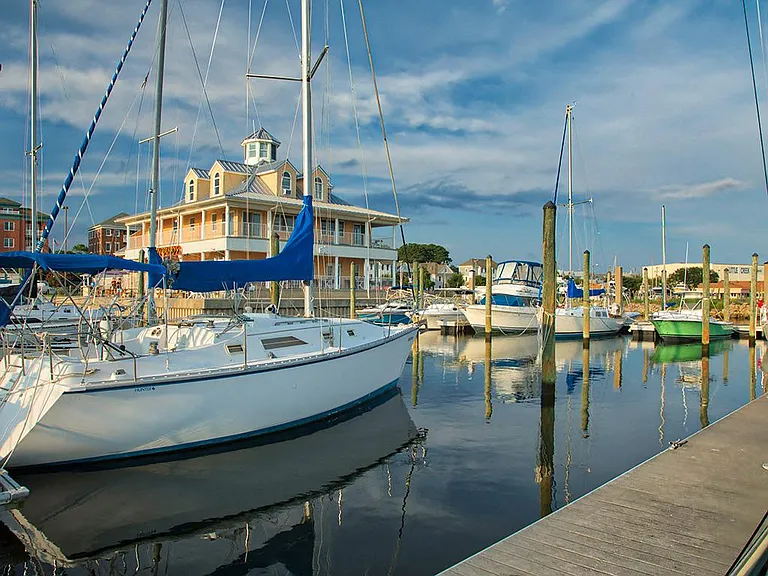 The Port at East Beach Apartments and Marina — Photo 3