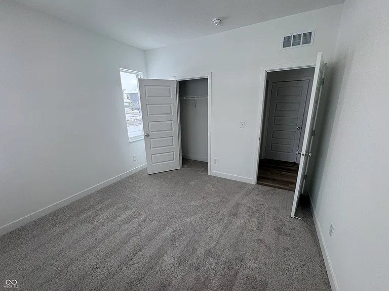 2945 Grand Ridge Dr — Photo 7