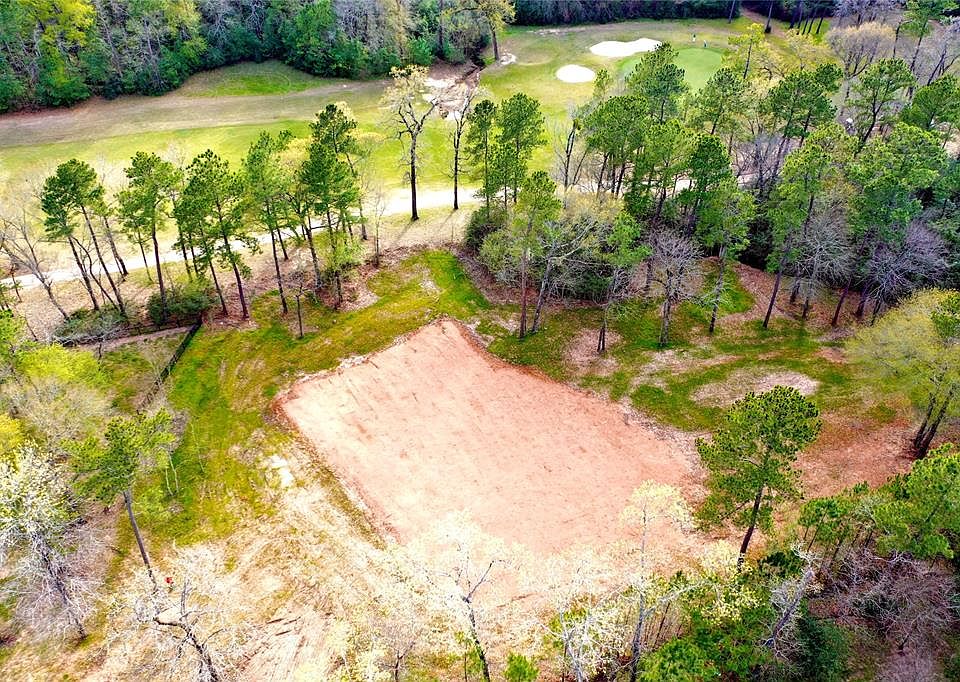Welcome to the cozy cul-de-sac of Meadow Forest! Very few golf are lots left in High Meadow Ranch and this one has over 600 FEET of GOLF VIEW lining this remarkable homesite.