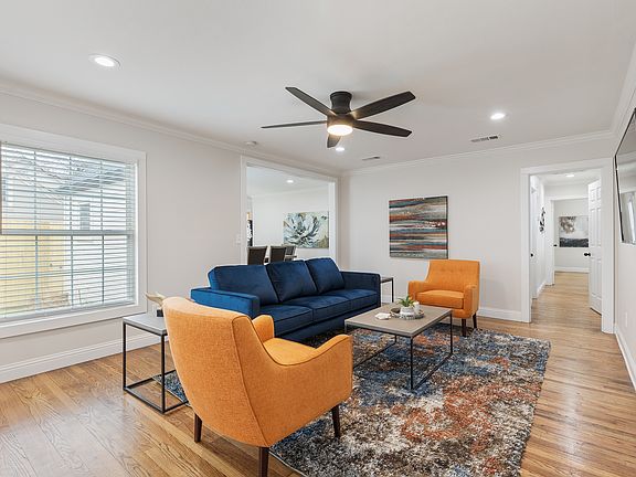 2nd image of 4535 Calmont Ave
