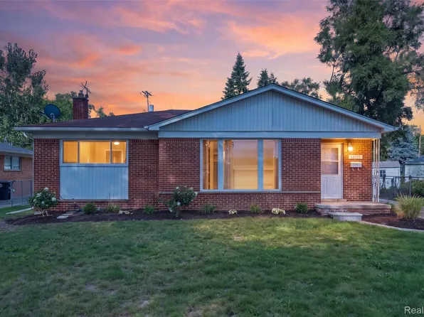 14313 Deering St, Livonia, MI 48154