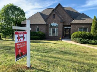2071 Chelsea Ridge Dr, Sterrett, AL 35051