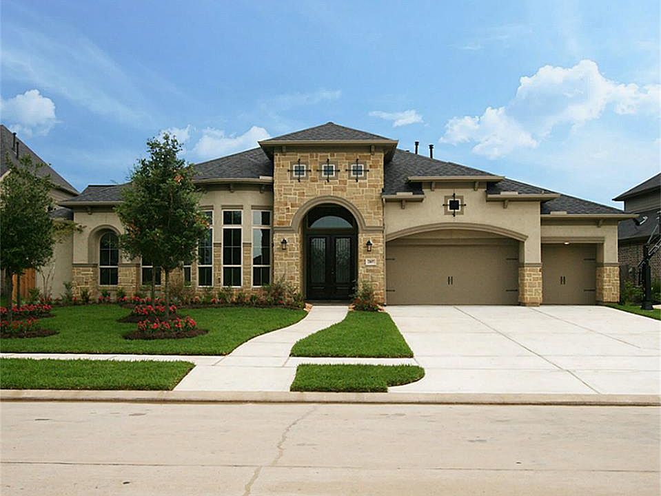 1st image of 2107 Riverine Crest Cir