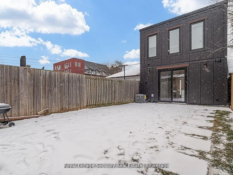 706 Gladstone Ave #LOWER — Photo 29